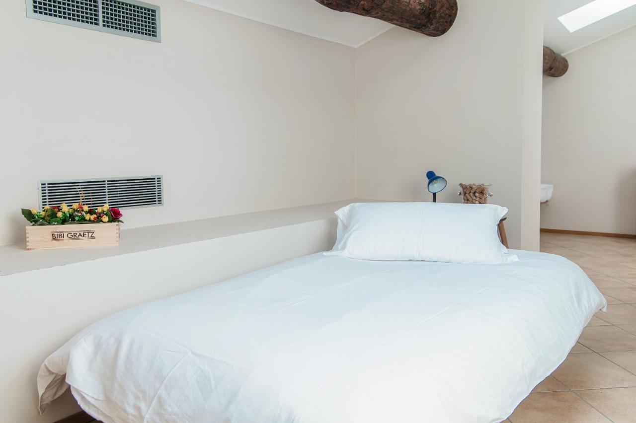 Grape Attic 72 - The House Of Travelers Apartment Como Bagian luar foto