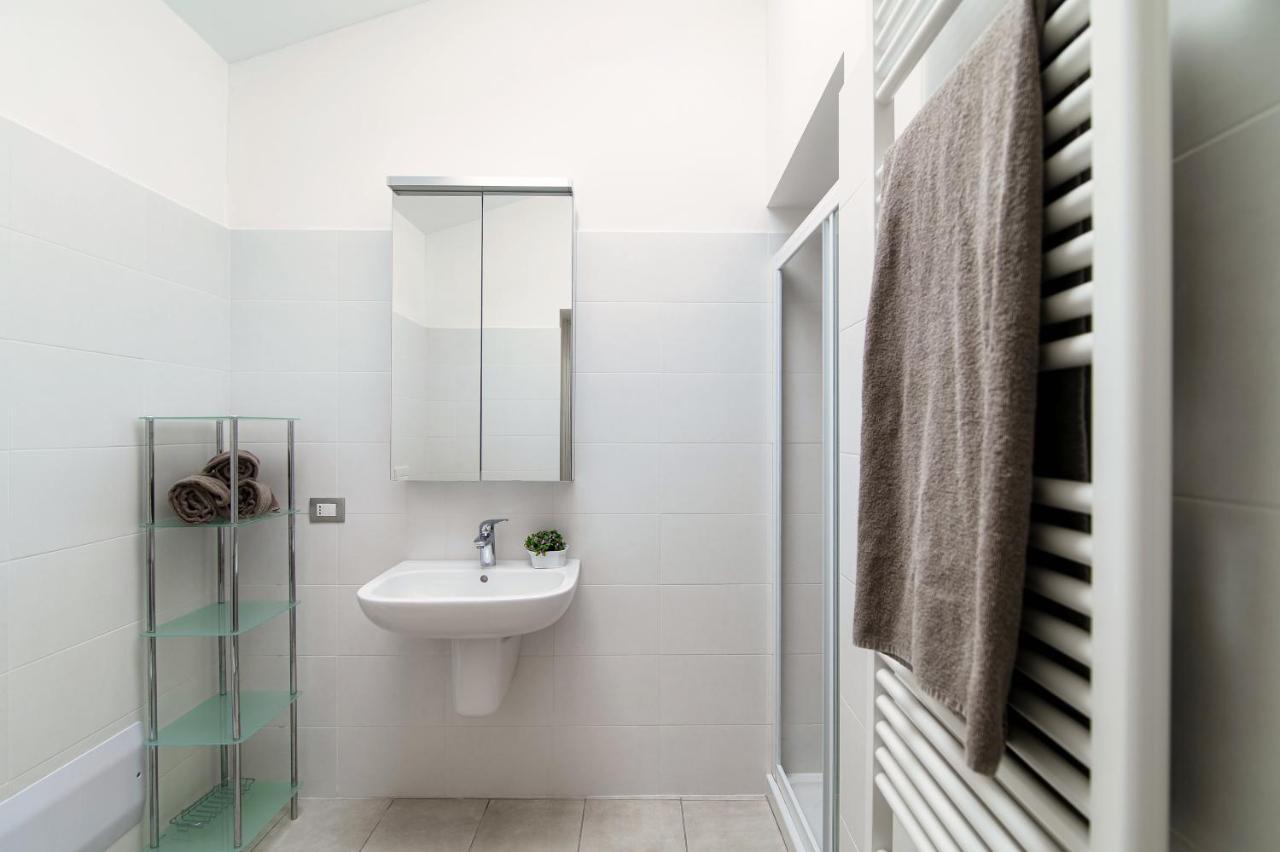 Grape Attic 72 - The House Of Travelers Apartment Como Bagian luar foto
